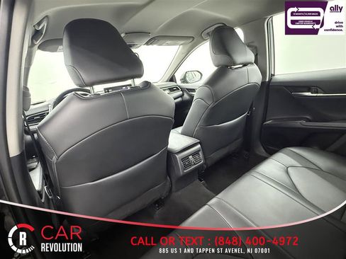 Used 2023 Toyota Camry XSE image 43