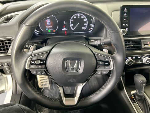 Used 2022 Honda Accord Sport image 11