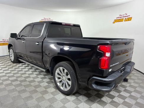Used 2021 Chevrolet Silverado 1500 High Country AWD/4WD image 3
