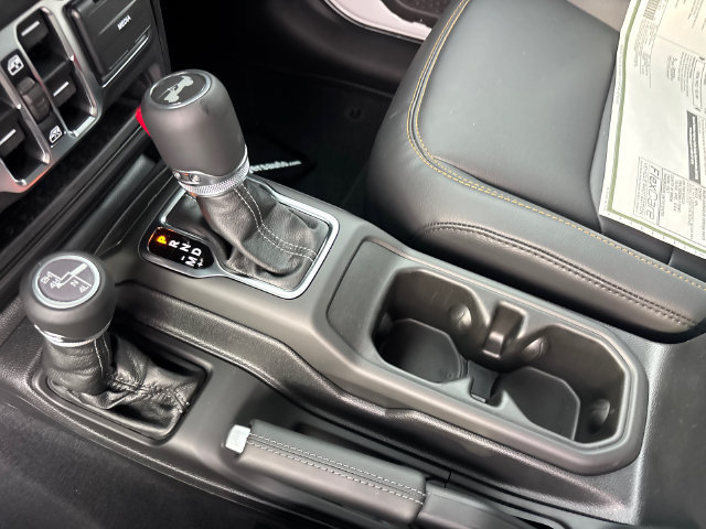 New 2027 Jeep Wrangler Unlimited Sahara AWD/4WD image 24