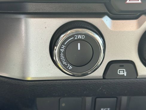 Used 2022 Toyota Tacoma SR5 image 5