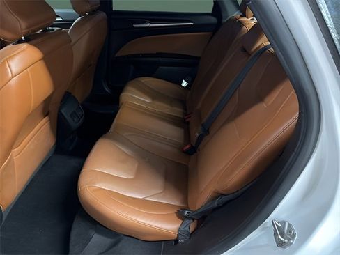 Used 2019 Ford Fusion Titanium image 13