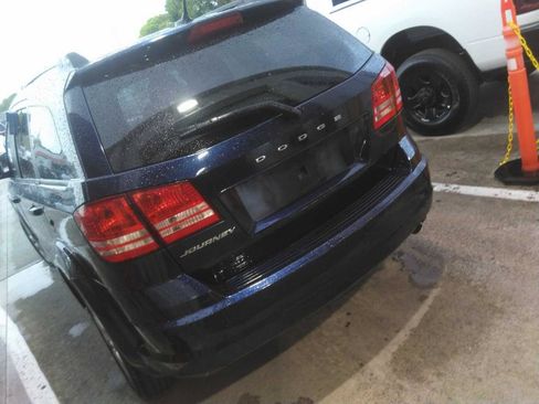Used 2017 Dodge Journey SE FWD image 4