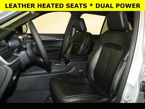 New 2025 Jeep Grand Cherokee Limited image 4