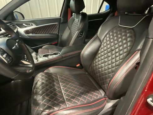 Used 2022 Genesis G70 3.3T w/ Sport Prestige Package AWD/4WD image 10