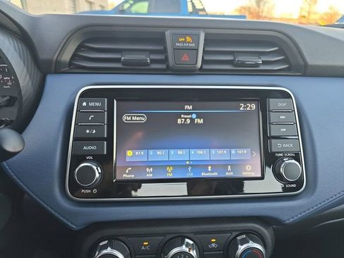 New 2025 Nissan Versa SV image 8