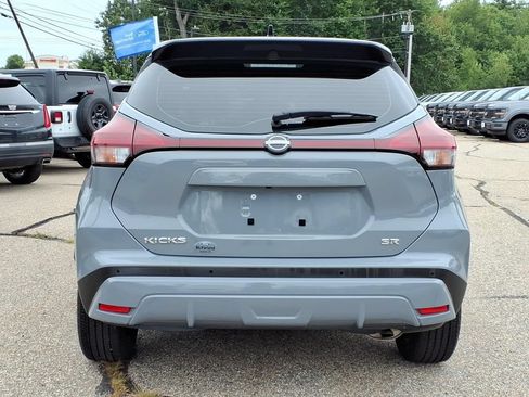 Used 2022 Nissan Kicks SR FWD image 5