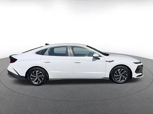 Used 2026 Hyundai Sonata Blue FWD image 16