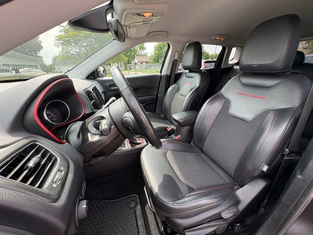 Used 2018 Jeep Compass Trailhawk w/ Cold Weather Group AWD/4WD image 24