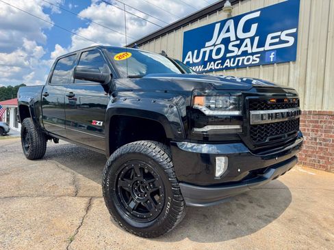 Used 2017 Chevrolet Silverado 1500 LTZ Z71 w/ LTZ Plus Package AWD/4WD image 2