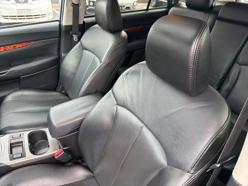 Used 2012 Subaru Outback 2.5i Limited w/ Moonroof Pkg image 14