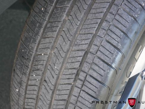 Used 2021 Chevrolet Traverse LT w/ LT Premium Package image 15