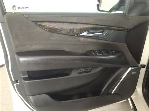 Used 2015 Cadillac Escalade ESV Platinum image 9