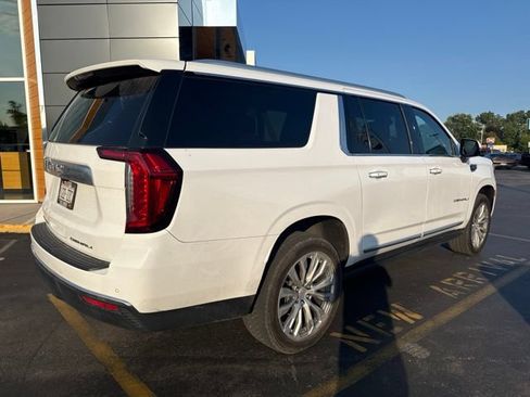 Used 2023 GMC Yukon XL Denali AWD/4WD image 5