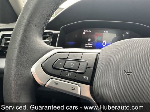 Used 2026 Volkswagen Jetta SE FWD image 18