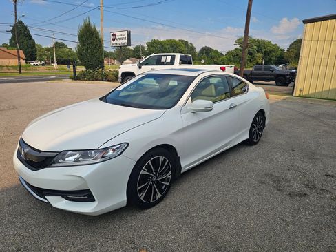 Used 2016 Honda Accord EX-L image 4