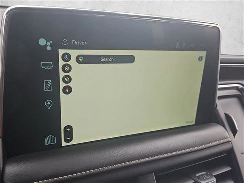 Used 2023 Chevrolet Suburban Premier image 13