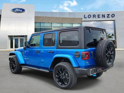 Used 2023 Jeep Wrangler Unlimited Sahara w/ Safety Group AWD/4WD image 7