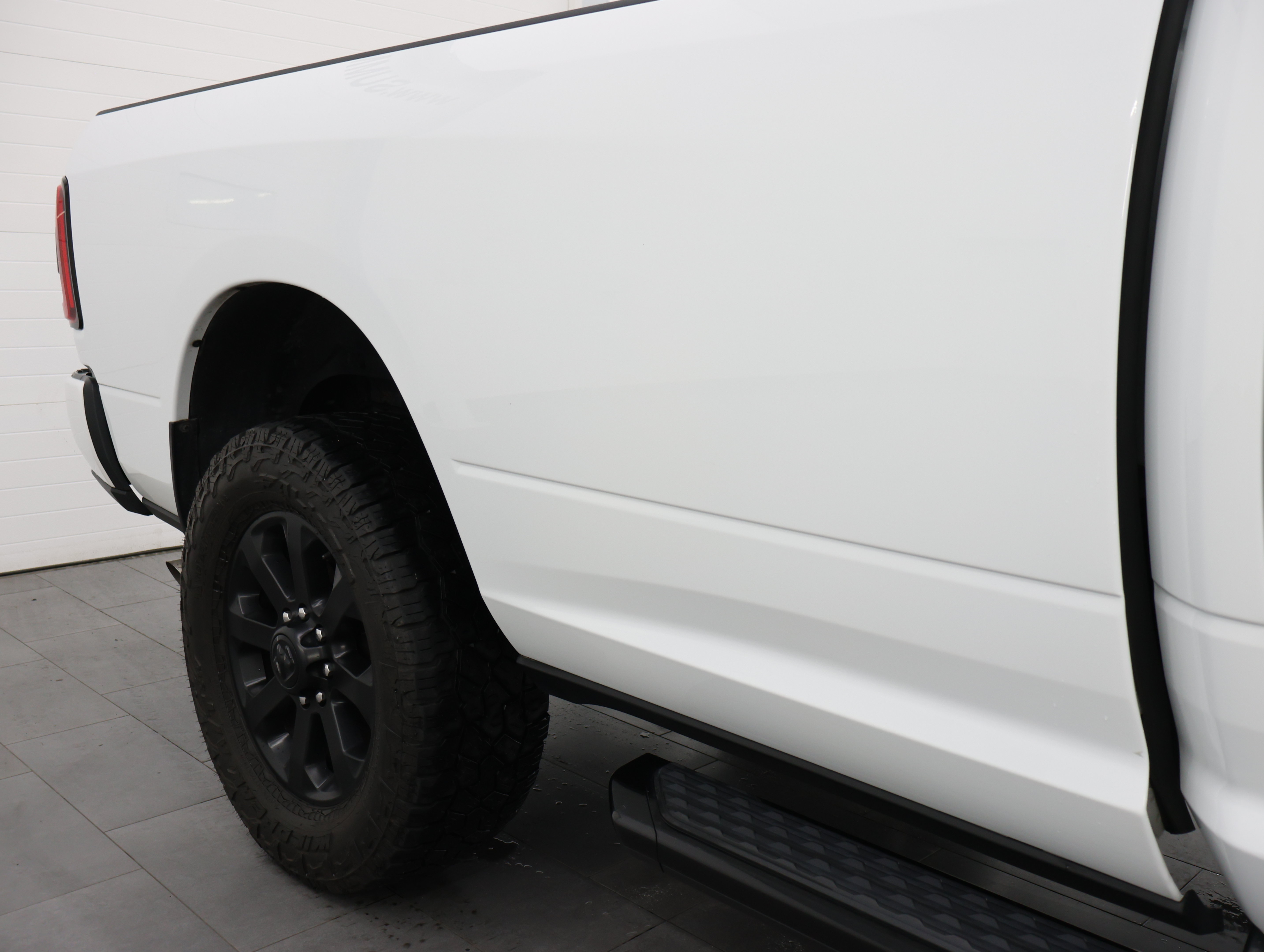 Used 2023 RAM 3500 Laramie w/ Night Edition AWD/4WD image 27