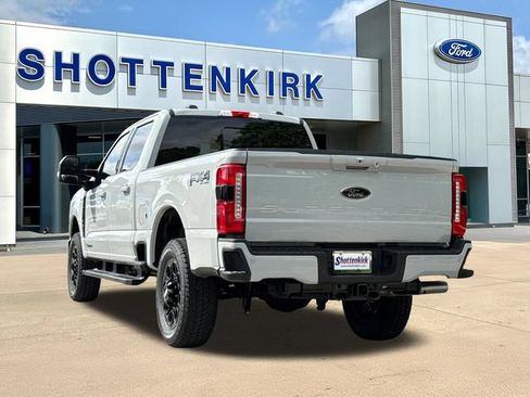 New 2026 Ford F250 Lariat w/ Black Appearance Package AWD/4WD image 7