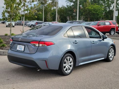 Used 2023 Toyota Corolla LE image 6