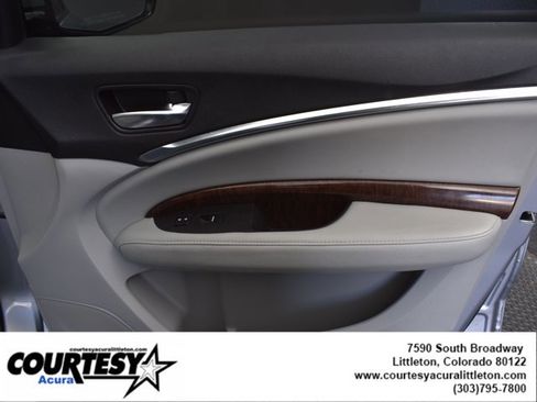 Used 2017 Acura MDX SH-AWD image 31