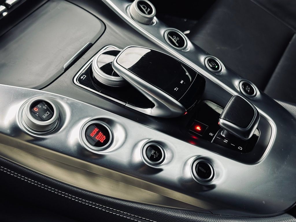 Used 2017 Mercedes-Benz AMG GT S image 28