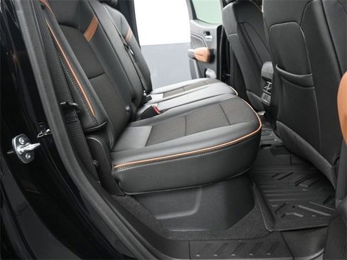 New 2025 GMC Canyon AT4 image 15