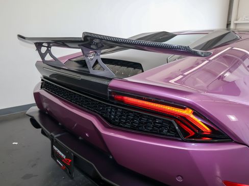 Used 2016 Lamborghini Huracan LP 610-4 AWD/4WD image 43
