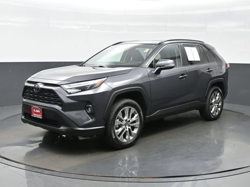 Used 2025 Toyota RAV4 XLE Premium w/ Weather Package AWD/4WD image 2