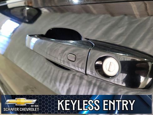 Used 2018 Jeep Grand Cherokee Laredo image 28