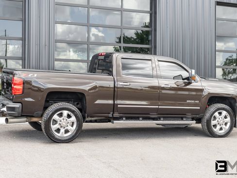 Used 2018 Chevrolet Silverado 2500 LTZ w/ Duramax Plus Package AWD/4WD image 10