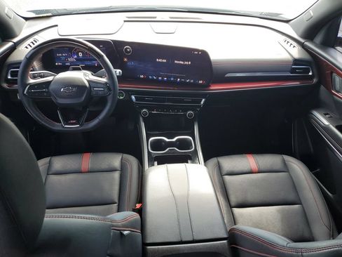 Used 2024 Chevrolet Traverse RS AWD/4WD image 17