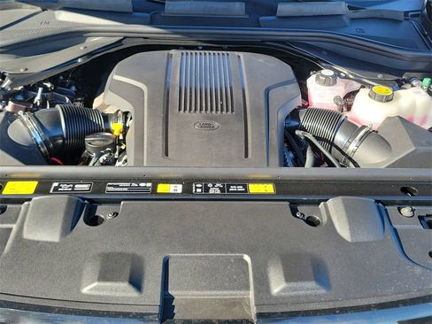 New 2026 Land Rover Range Rover SE image 30