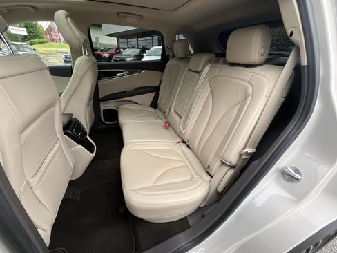 Used 2020 Lincoln Nautilus Reserve AWD/4WD image 27
