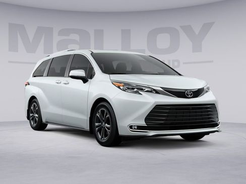 New 2026 Toyota Sienna Platinum image 15