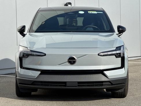 New 2026 Volvo EX30 Ultra w/ Climate Package AWD/4WD image 8