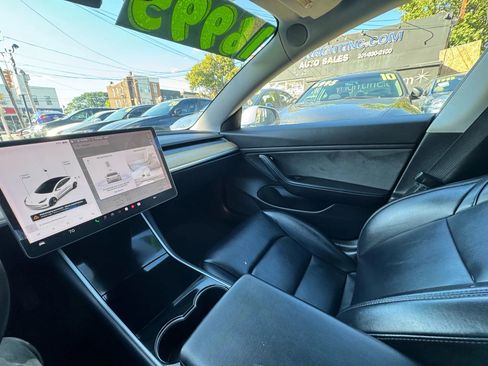 Used 2020 Tesla Model 3 Long Range image 22