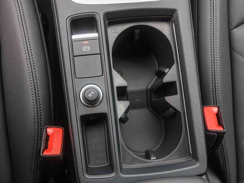 Used 2025 Audi Q3 2.0T Premium w/ Convenience Package AWD/4WD image 30