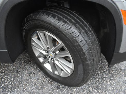 Used 2023 Chevrolet Traverse LT w/ LPO, Cargo Package AWD/4WD image 46