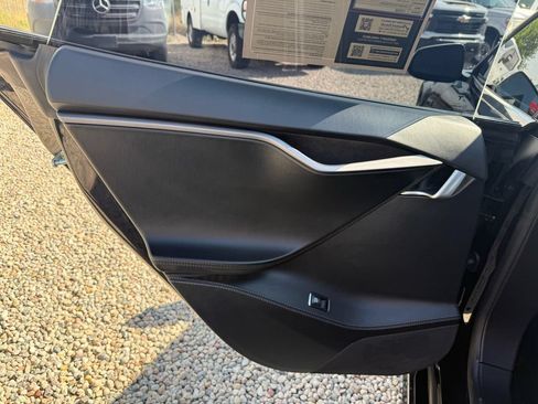Used 2019 Tesla Model S Performance AWD/4WD image 25