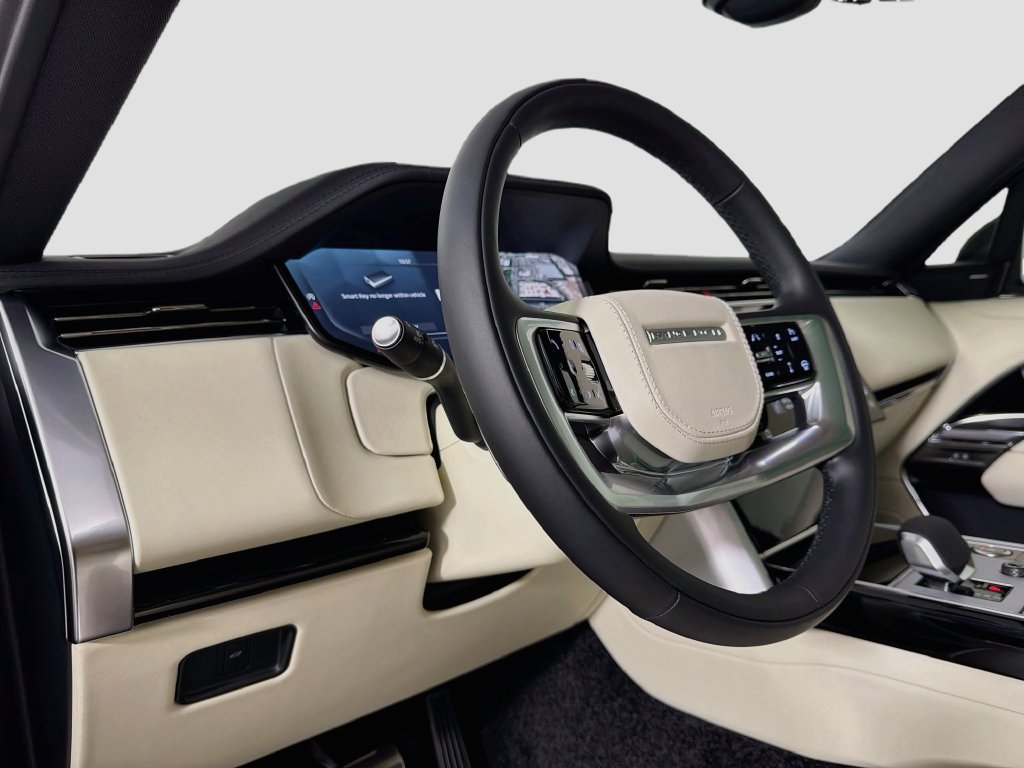 New 2027 Land Rover Range Rover Long Wheelbase SE AWD/4WD image 9