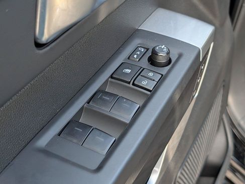 Used 2025 Toyota Tundra Platinum AWD/4WD image 14