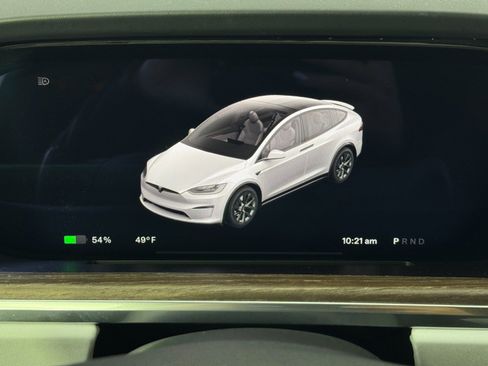 Used 2022 Tesla Model X image 17