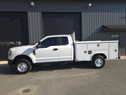 Used 2019 Ford F250 XL w/ Power Equipment Group image 1