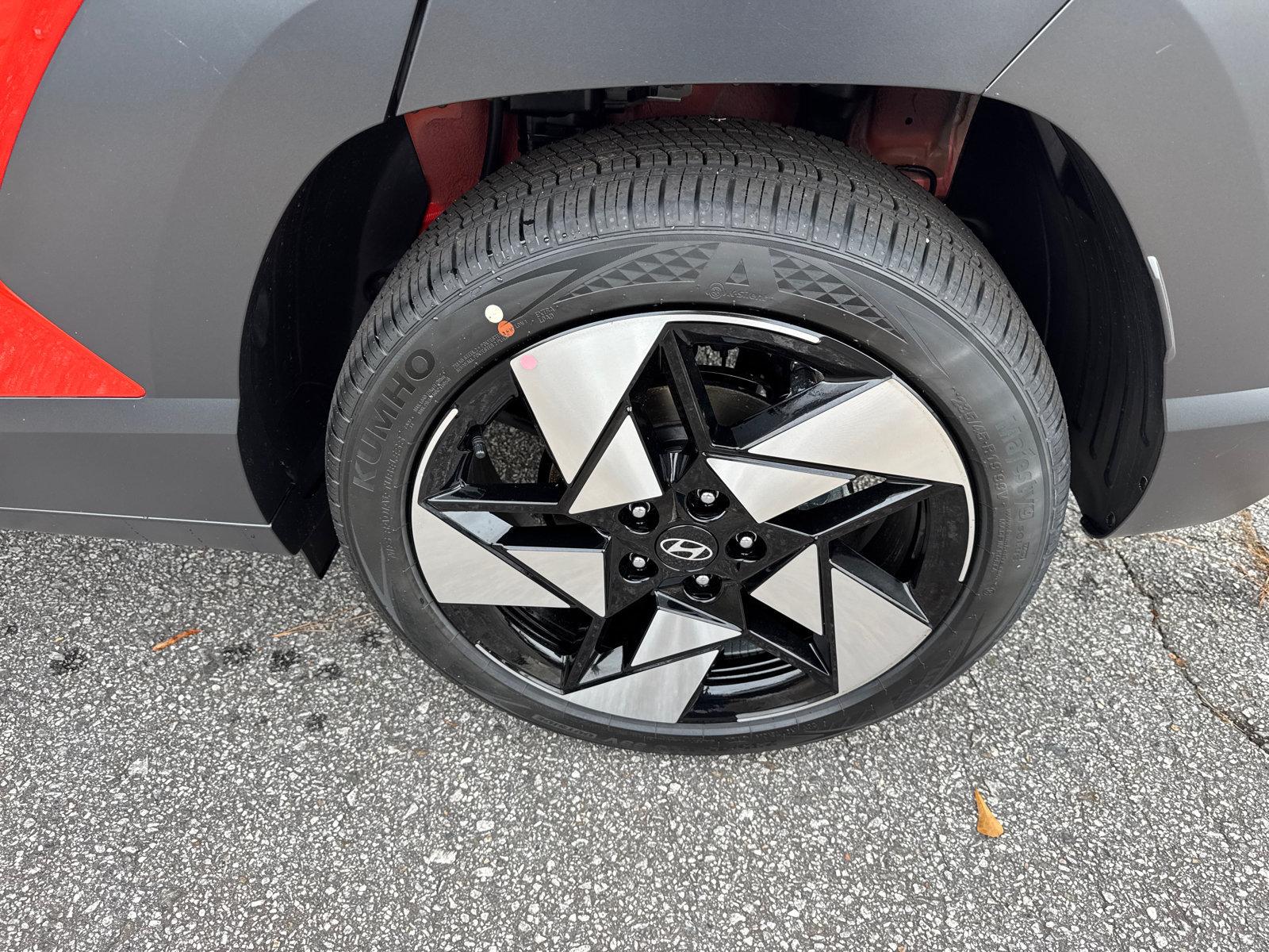 New 2026 Hyundai Kona Limited FWD image 21