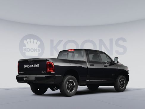 Used 2025 RAM 2500 Laramie AWD/4WD image 4