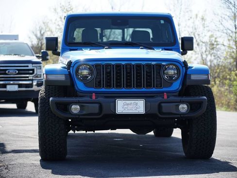 Used 2024 Jeep Gladiator Rubicon AWD/4WD image 8
