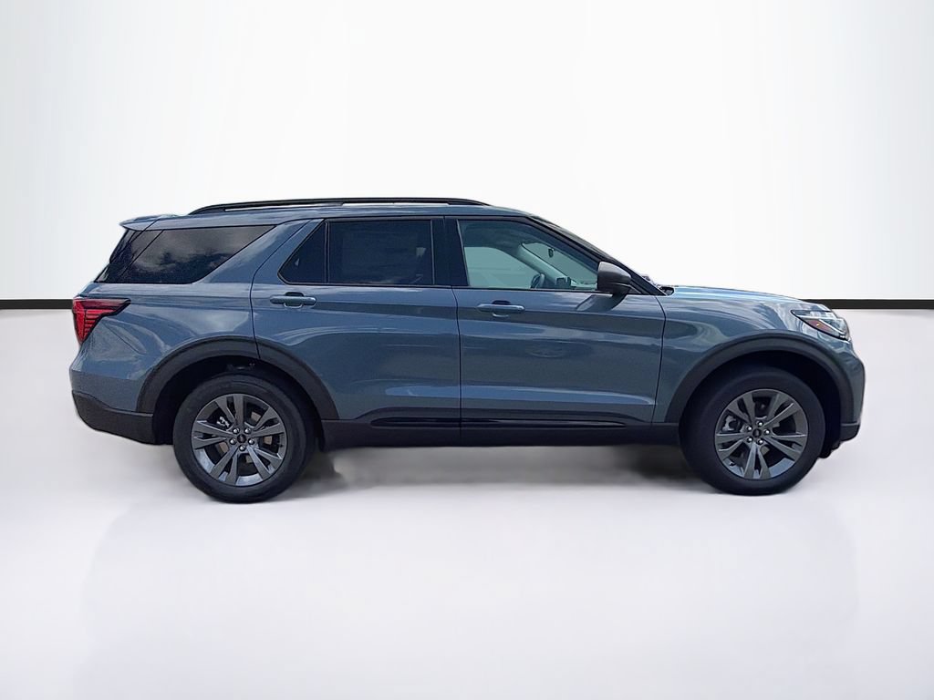 Used 2026 Ford Explorer Active w/ Active Comfort Package AWD/4WD image 4