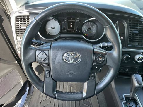 Used 2018 Toyota Sequoia TRD Sport image 10